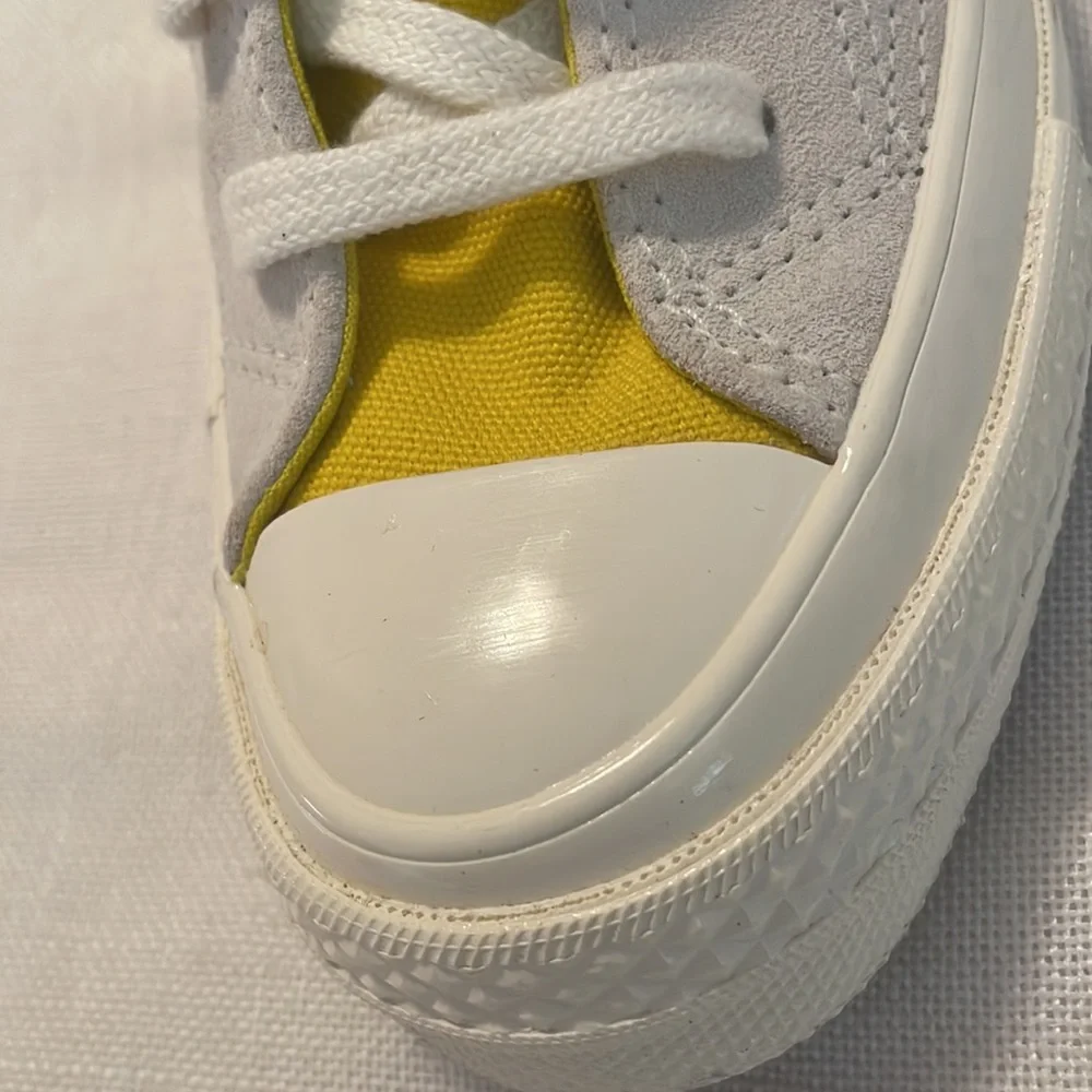 Converse CHUCK 70 Sneakers Low Top Yellow Egret Suede